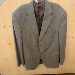 Jack Victor Select Fait au Wool Taupe Color  42R  Dry cleaned Ready To wear